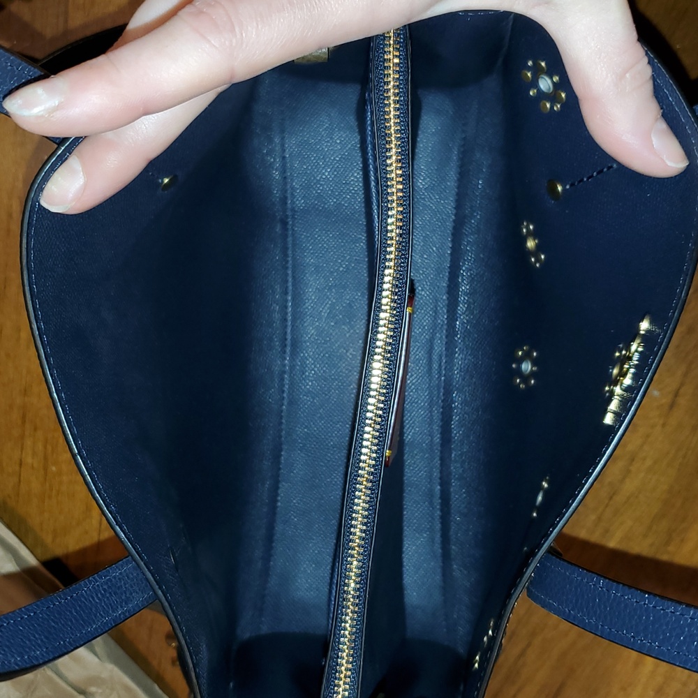 Like NEW Coach Charlie 28 Carryall With Scattered Rivets - Picture 10 of 14